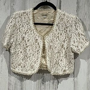 BAXIS & BAXIS Lace & Pearl Vintage Cropped Jacket